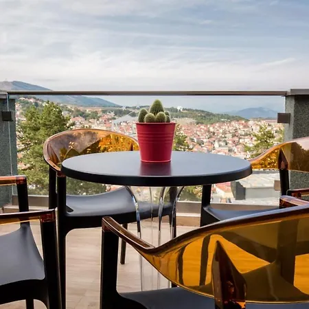 Panorama & Ξενοδοχείο Kruševo